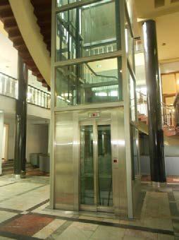 Lift u prizemlju zgrade